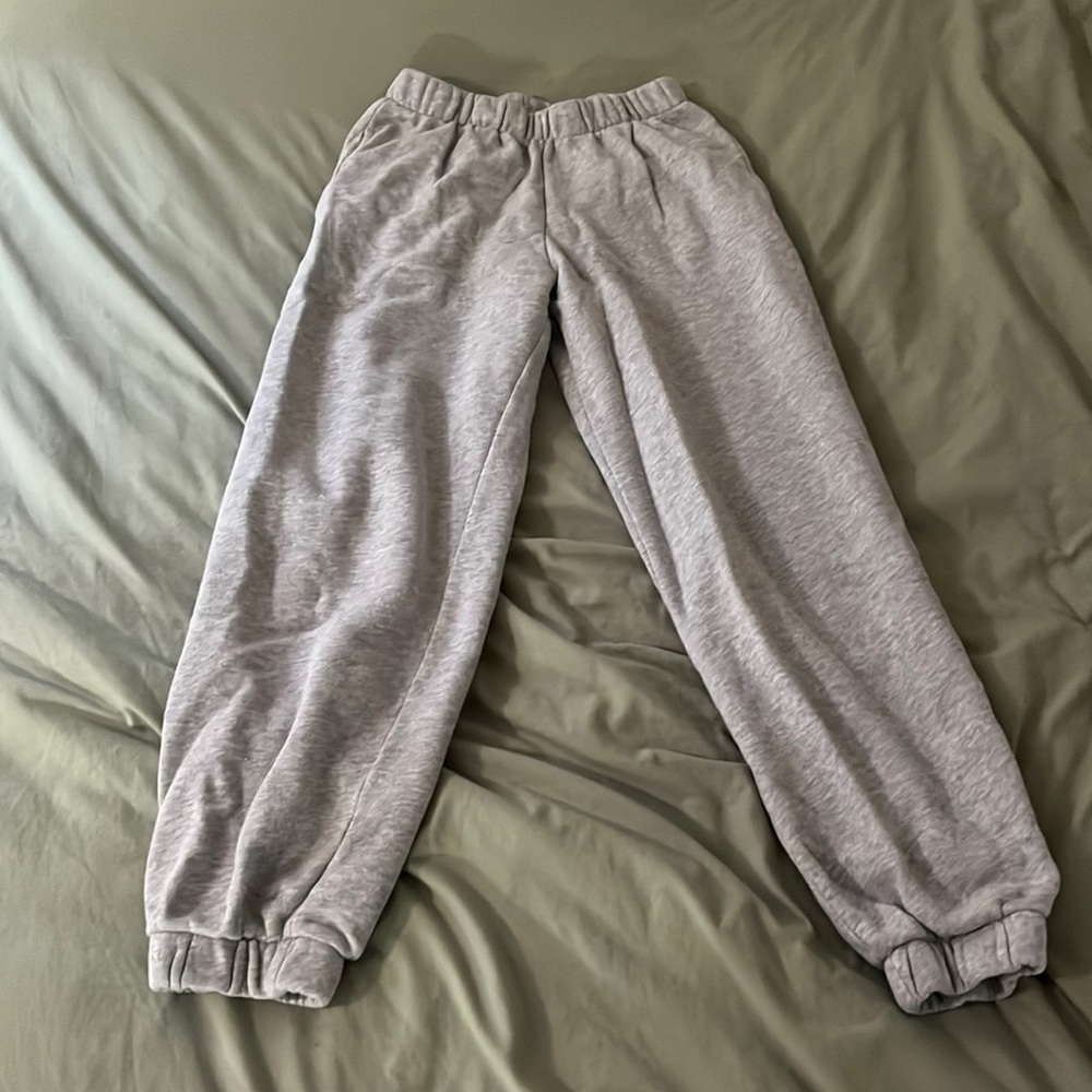 Brandy Melville Rosa Sweatpants